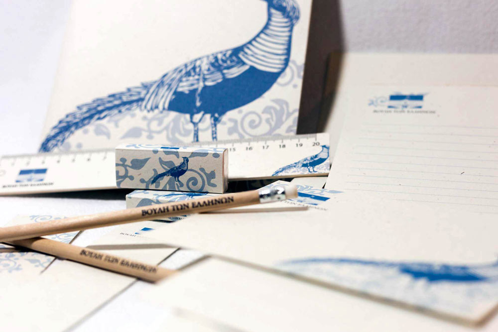 Creative design of commemorative corporate gifts for official governmental organization. NO IDEA. Branding Graphic Design Agency.