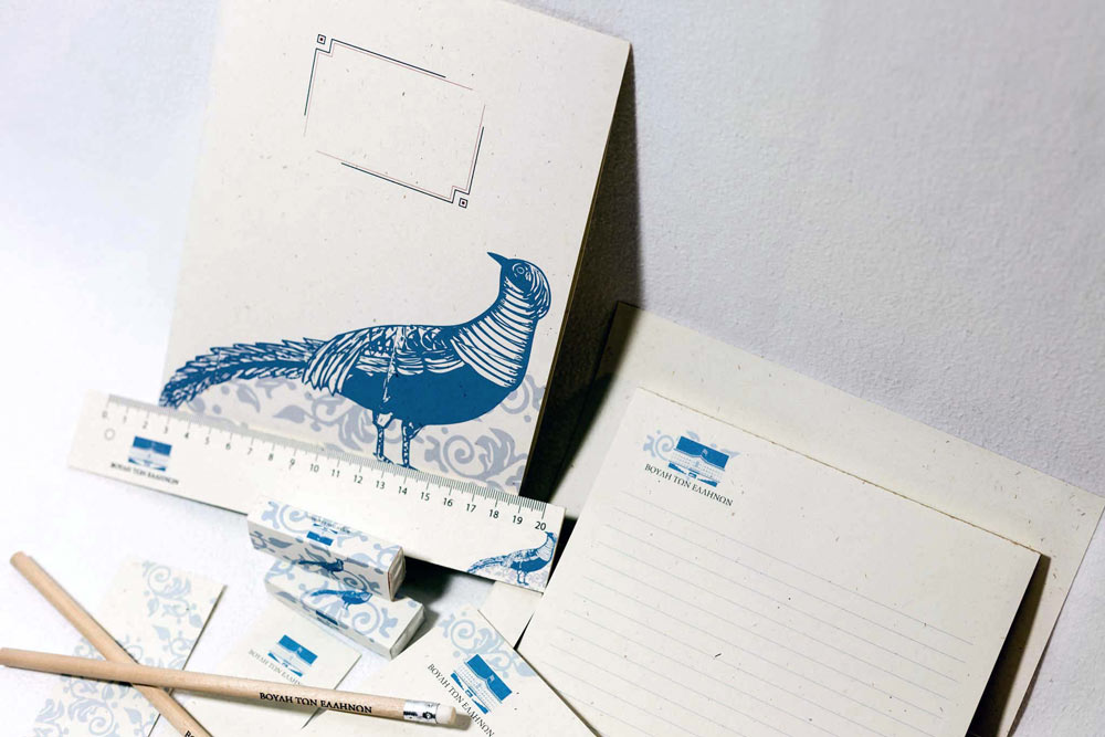 Architectural element illustration and elegant packaging design for institutional gifts. NO IDEA. Branding Graphic Design Agency.